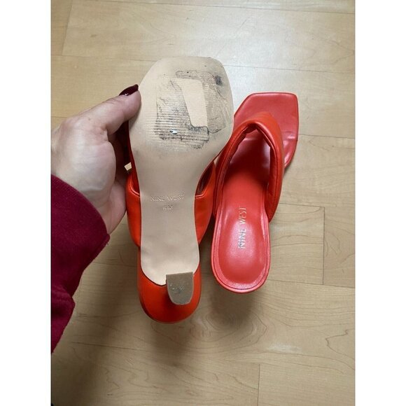 NINE West "Alike" Super Soft Nappa Leather Kitten Heel Orange Sandals Sz 5 New - Picture 5 of 6